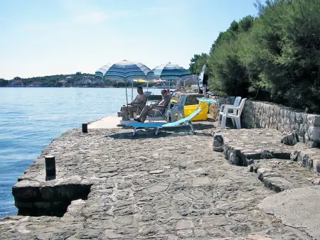 Maison Mirta à Mali Iž, 30 m de la mer, vue panoramique : photo 30