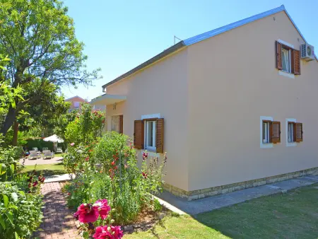 Mihovilka, maison 6 chambres avec piscine privée : photo 35