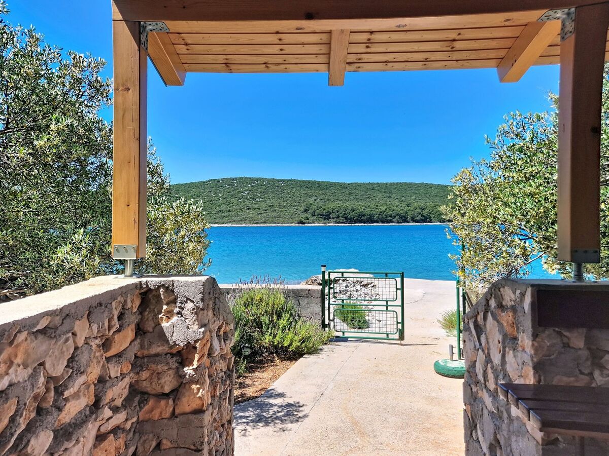 Maison Rudi sur l'île de Pašman, vue mer directe - Photo 12