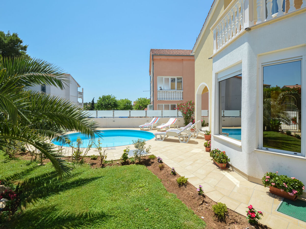 Maison Valdor - 5 chambres, piscine privée à Tribunj - Photo 7