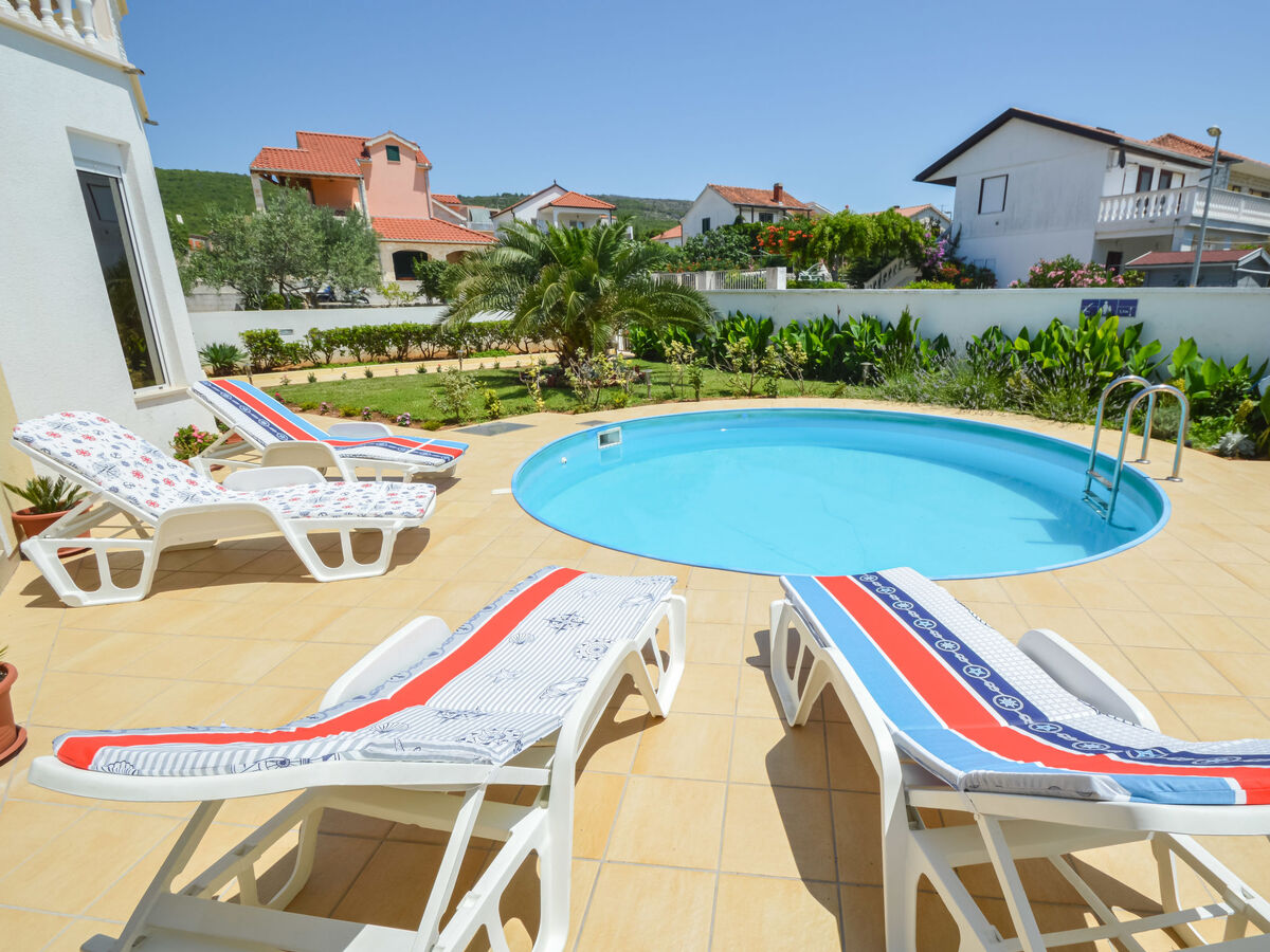 Maison Valdor - 5 chambres, piscine privée à Tribunj - Photo 8
