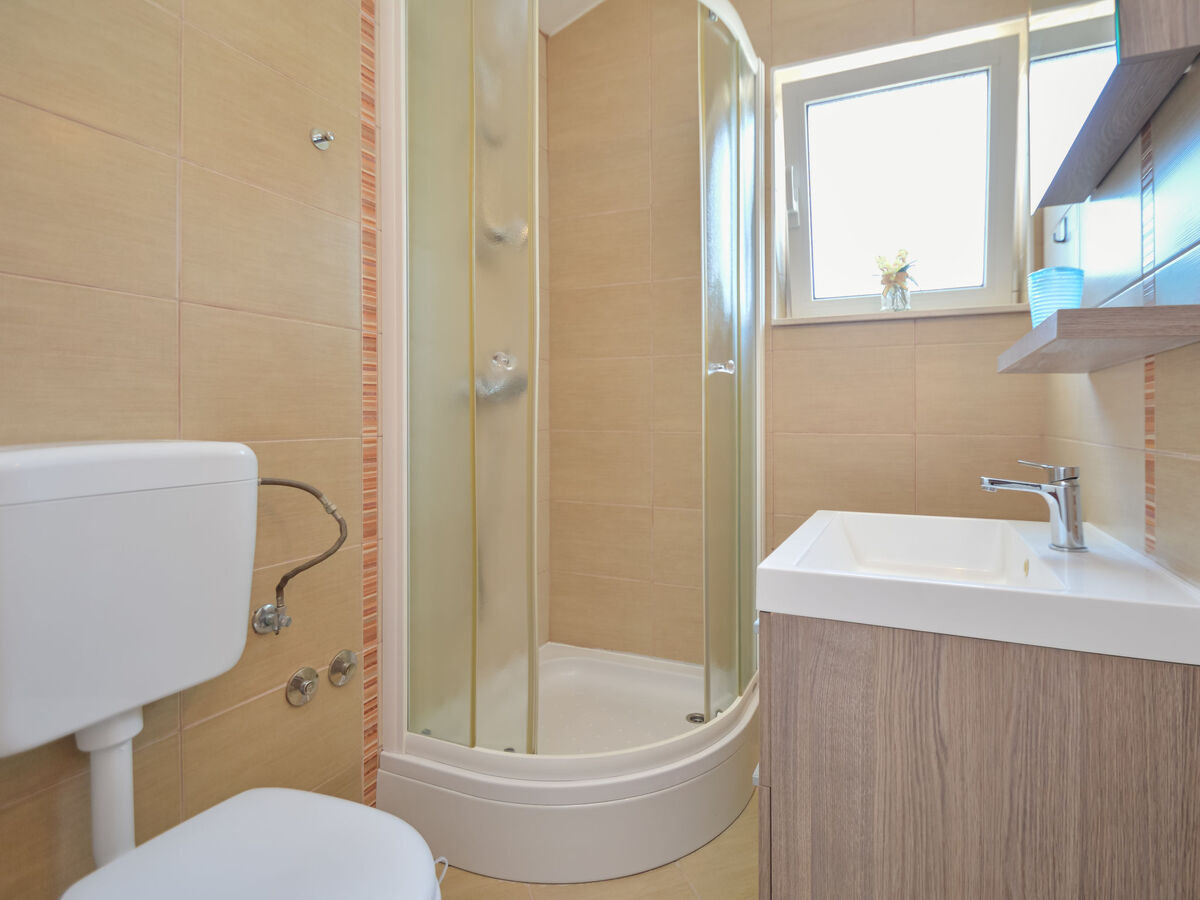 Maison Valdor - 5 chambres, piscine privée à Tribunj - Photo 28