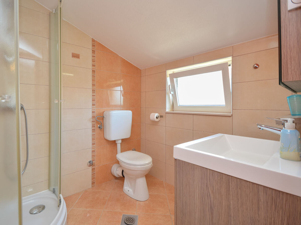 Maison Valdor - 5 chambres, piscine privée à Tribunj - Photo 29