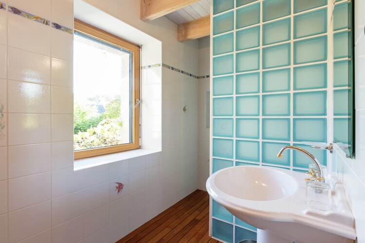 Maison en granit avec piscine couverte chauffée à Plounéour-Trez - Photo 30