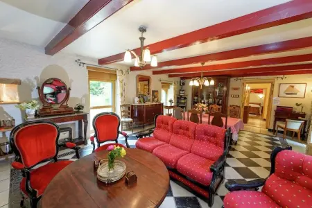 Maison en granit avec piscine couverte chauffée à Plounéour-Trez : photo 4