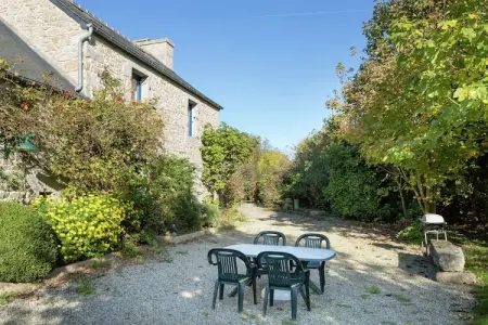 Maison en granit avec piscine couverte chauffée à Plounéour-Trez : photo 35