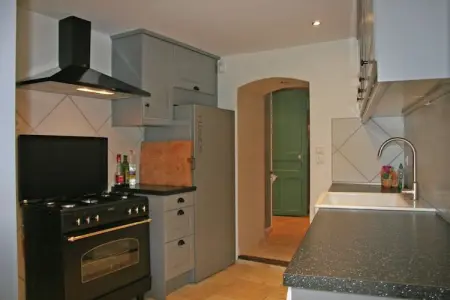 Maison 12 pers., piscine et jardin de 6000 m² : photo 2