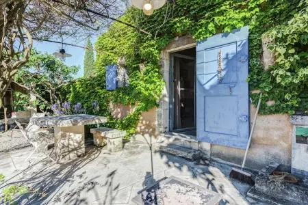 Le Mûrier, gîte 4 pers. avec piscine à Oppède : photo 2