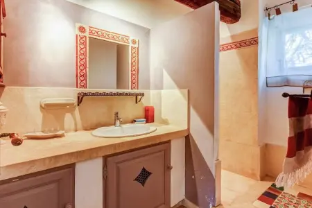 Le Mûrier, gîte 4 pers. avec piscine à Oppède : photo 9