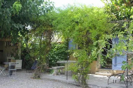 Le Mûrier, gîte 4 pers. avec piscine à Oppède : photo 16