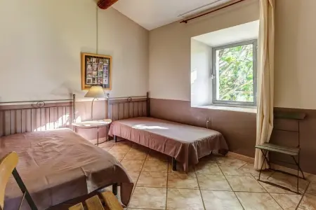 Le Mûrier, gîte 4 pers. avec piscine à Oppède : photo 22
