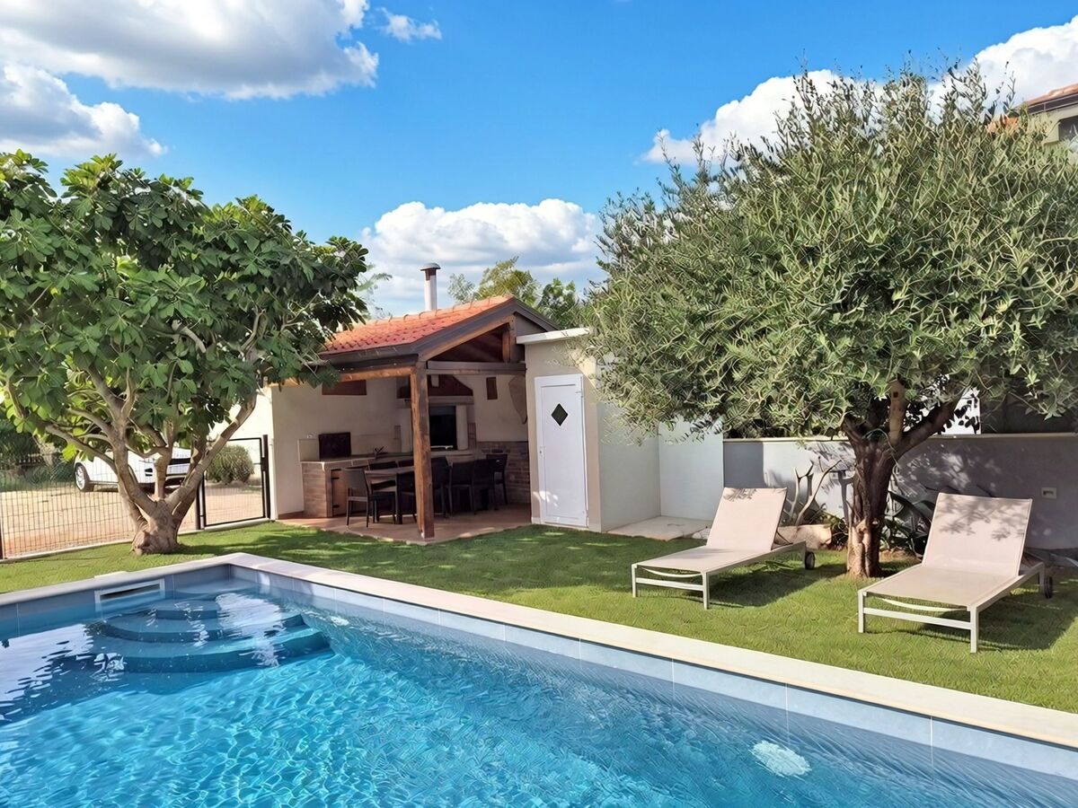 Maison Finida 10 personnes, piscine privée à Umag - Photo 2
