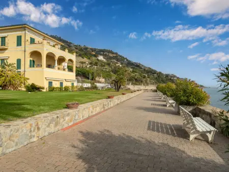 Botti – Appartement Ventimiglia, 50m de la plage : photo 13