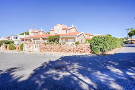 Villa Flores do Golfe 1 – Maison 6 pers. près plage : photo 2