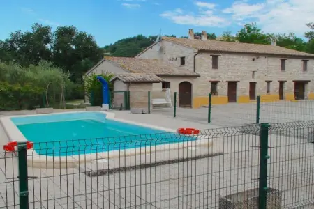 Villa Fano : ferme XVIIIe avec piscine pour 20 personnes : photo 4
