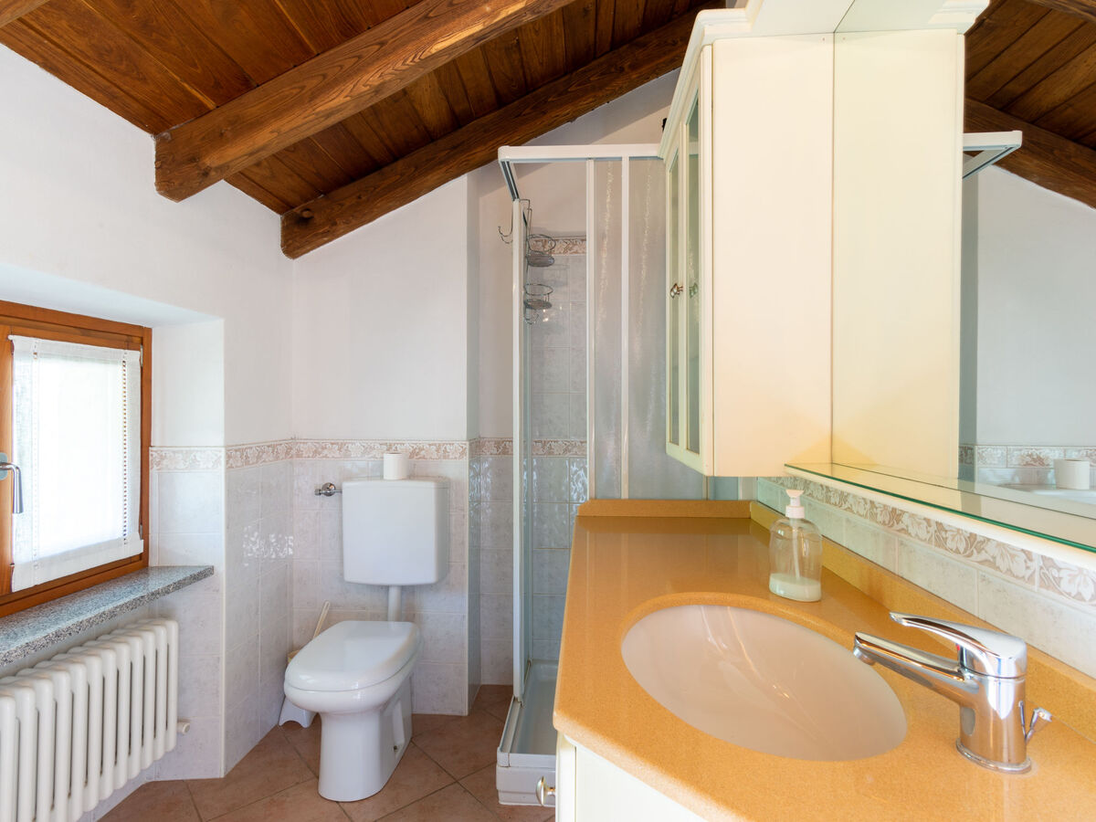 Rosa, maison rustique rénovée à Varenna - Photo 10
