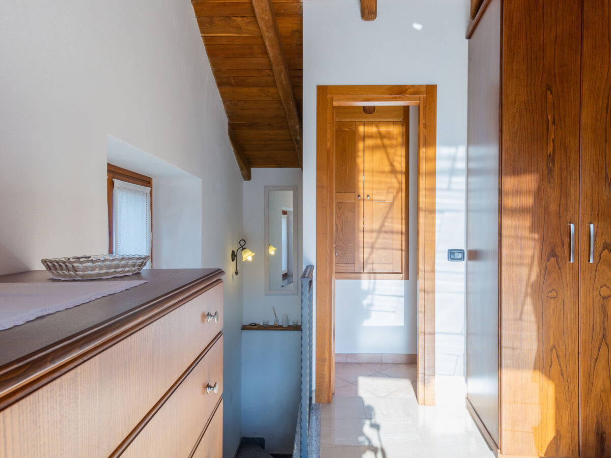Rosa, maison rustique rénovée à Varenna - Photo 12