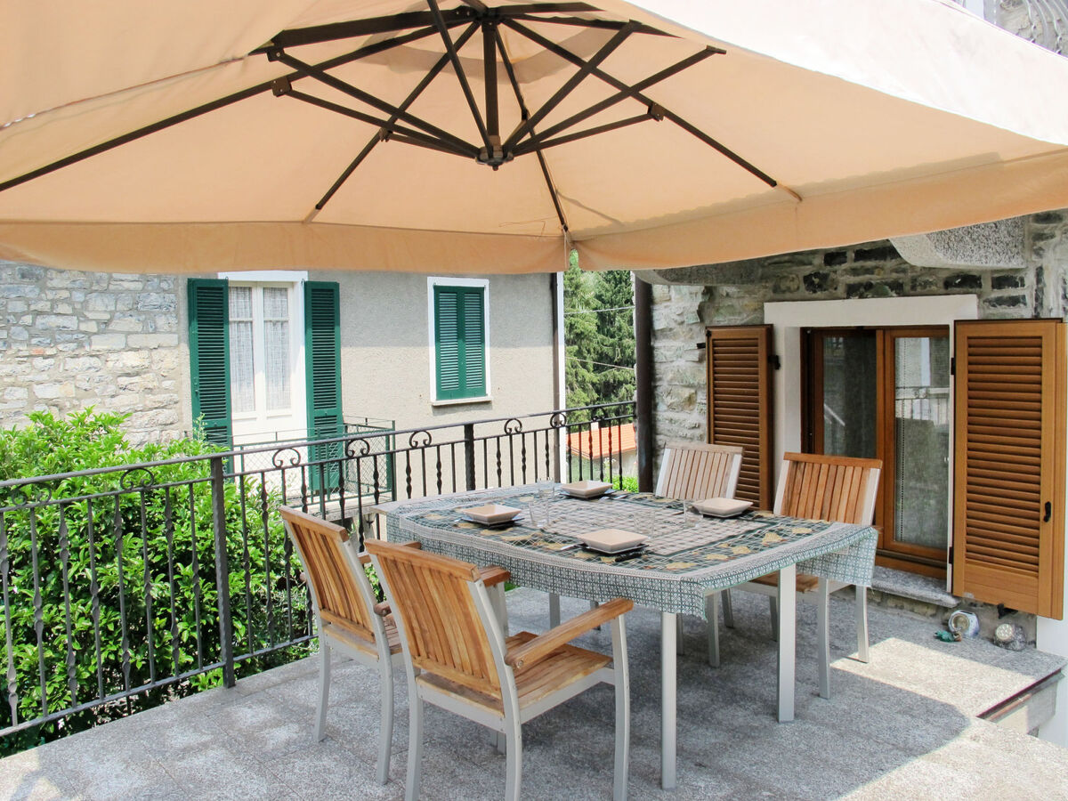 Rosa, maison rustique rénovée à Varenna - Photo 14