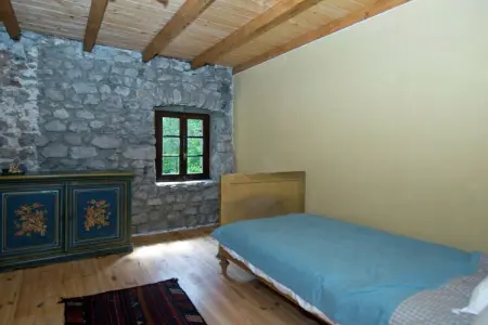 Ferme restaurée 4 chambres, montagne ardéchoise, lac à 12 km : photo 10