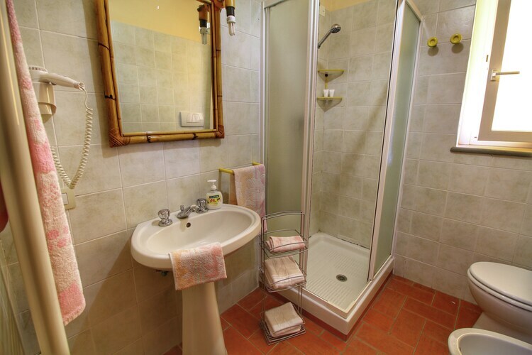 Villa Lucignano, maison 13 personnes avec piscine - Photo 18
