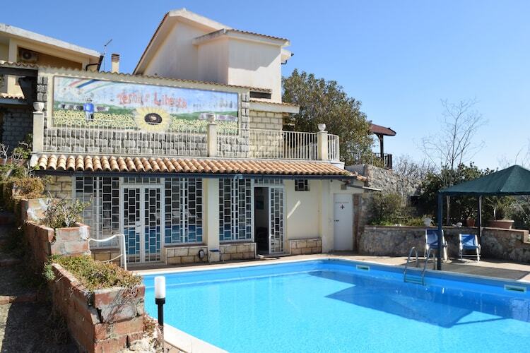 Casa Monti Iblei – Villa en ferme avec piscine - Photo 1