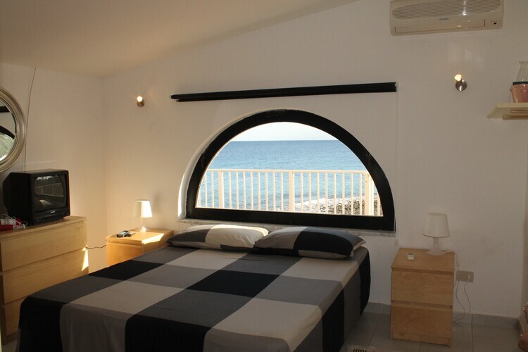 Villa Eirene : maison face à la mer à Fontane Bianche - Photo 12