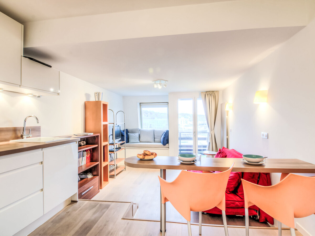 Studio vue port au 6e étage, balcon est – Deauville - Photo 3