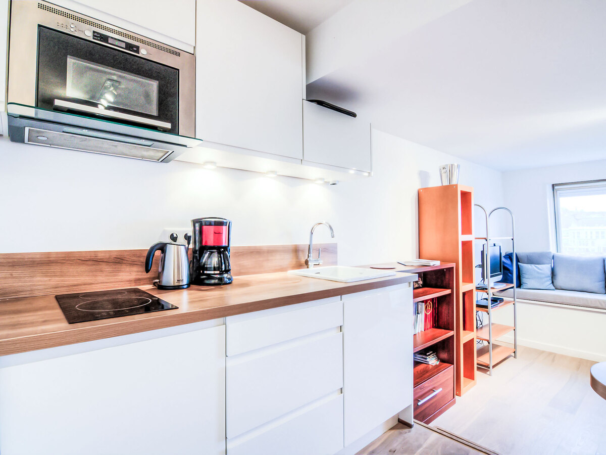 Studio vue port au 6e étage, balcon est – Deauville - Photo 11