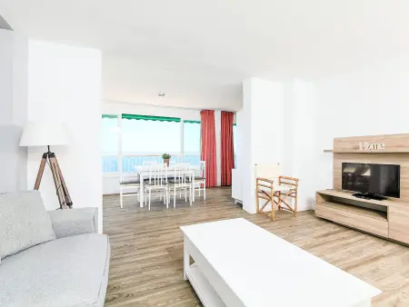 Torre Principado, 20e étage avec vue mer à Benidorm - Photo 2