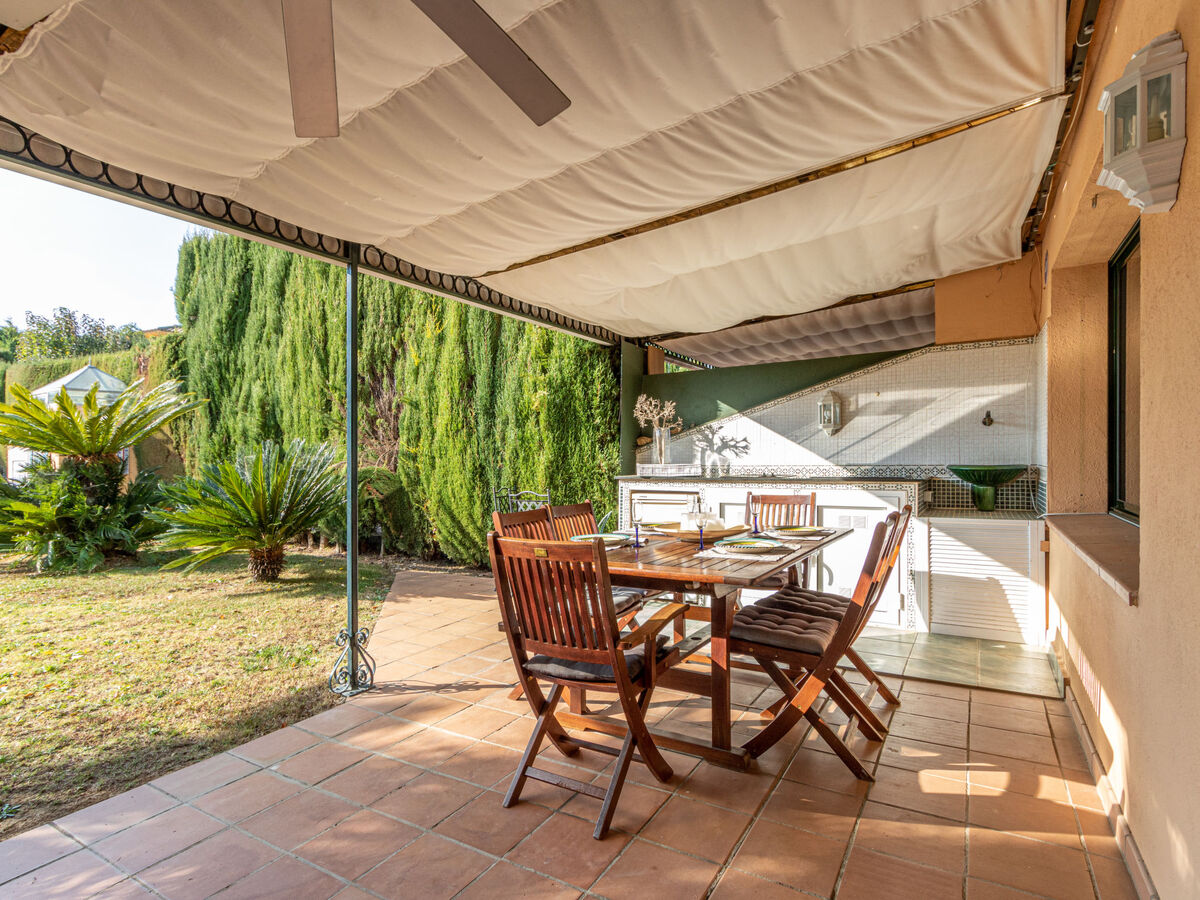 Maison Acacies - 4 pers., piscine privée à Navata - Photo 10
