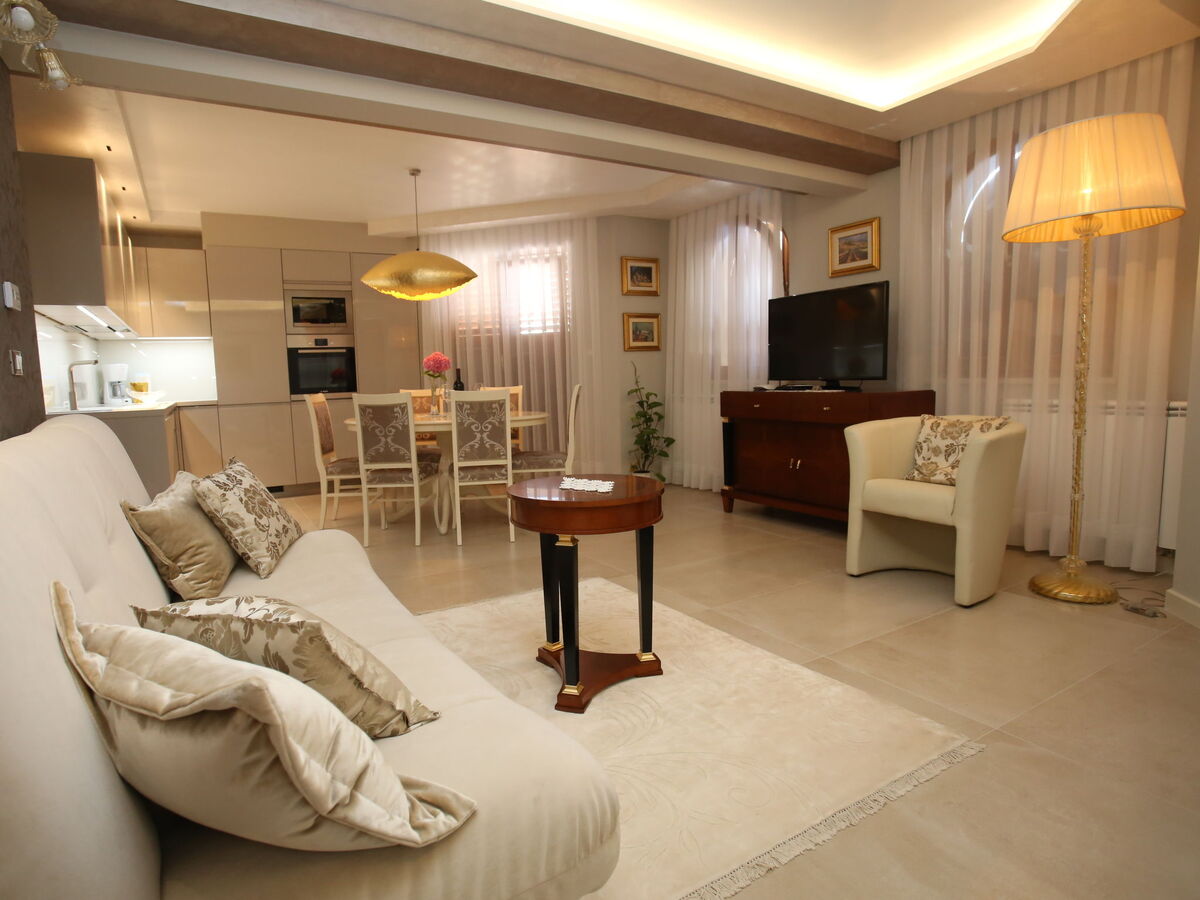 Villa Mustra, maison 5 chambres face à la mer - Photo 25