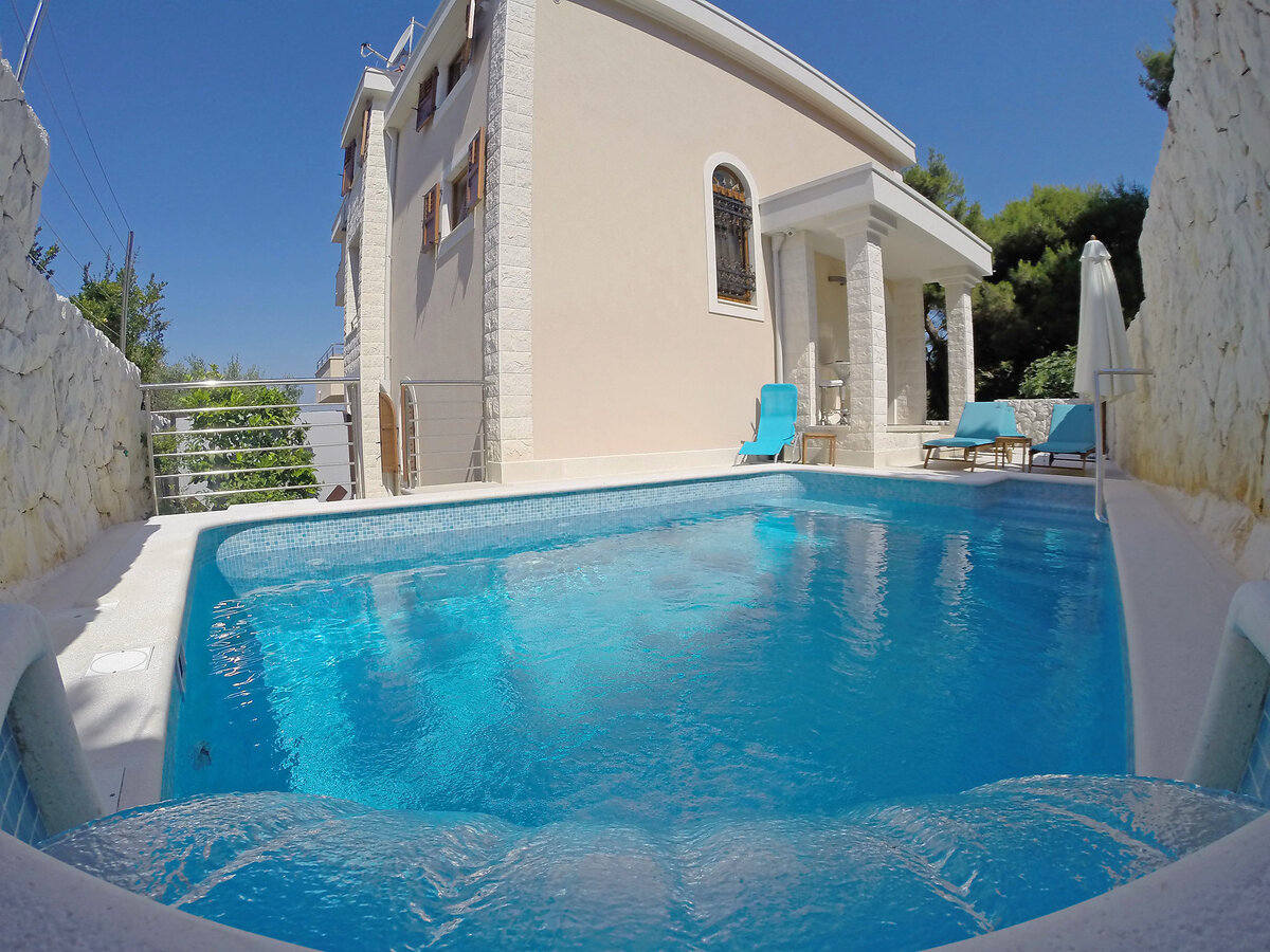 Villa Mustra, maison 5 chambres face à la mer - Photo 32
