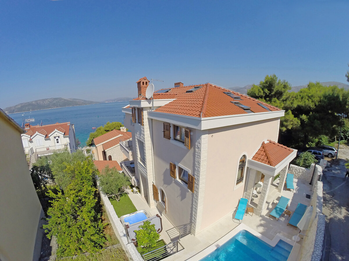 Villa Mustra, maison 5 chambres face à la mer - Photo 34