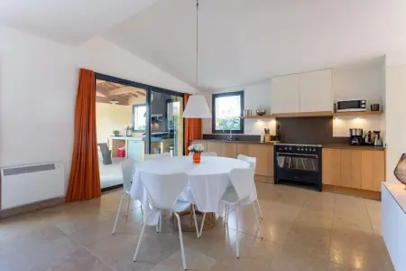 Villa Mont Ventoux - 8 personnes, piscine chauffée : photo 4