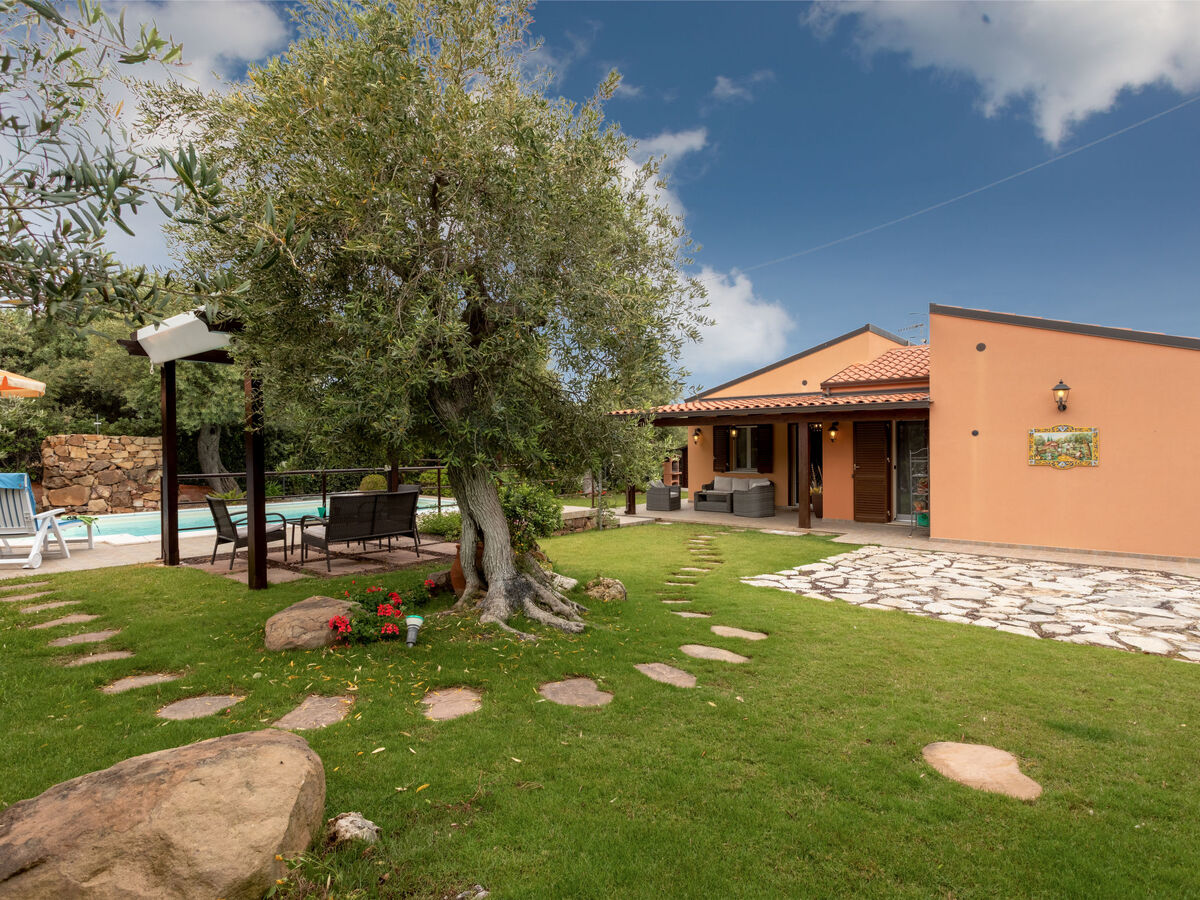 Villa Olivella à Cefalù : 3 chambres, piscine, 350 m mer - Photo 2