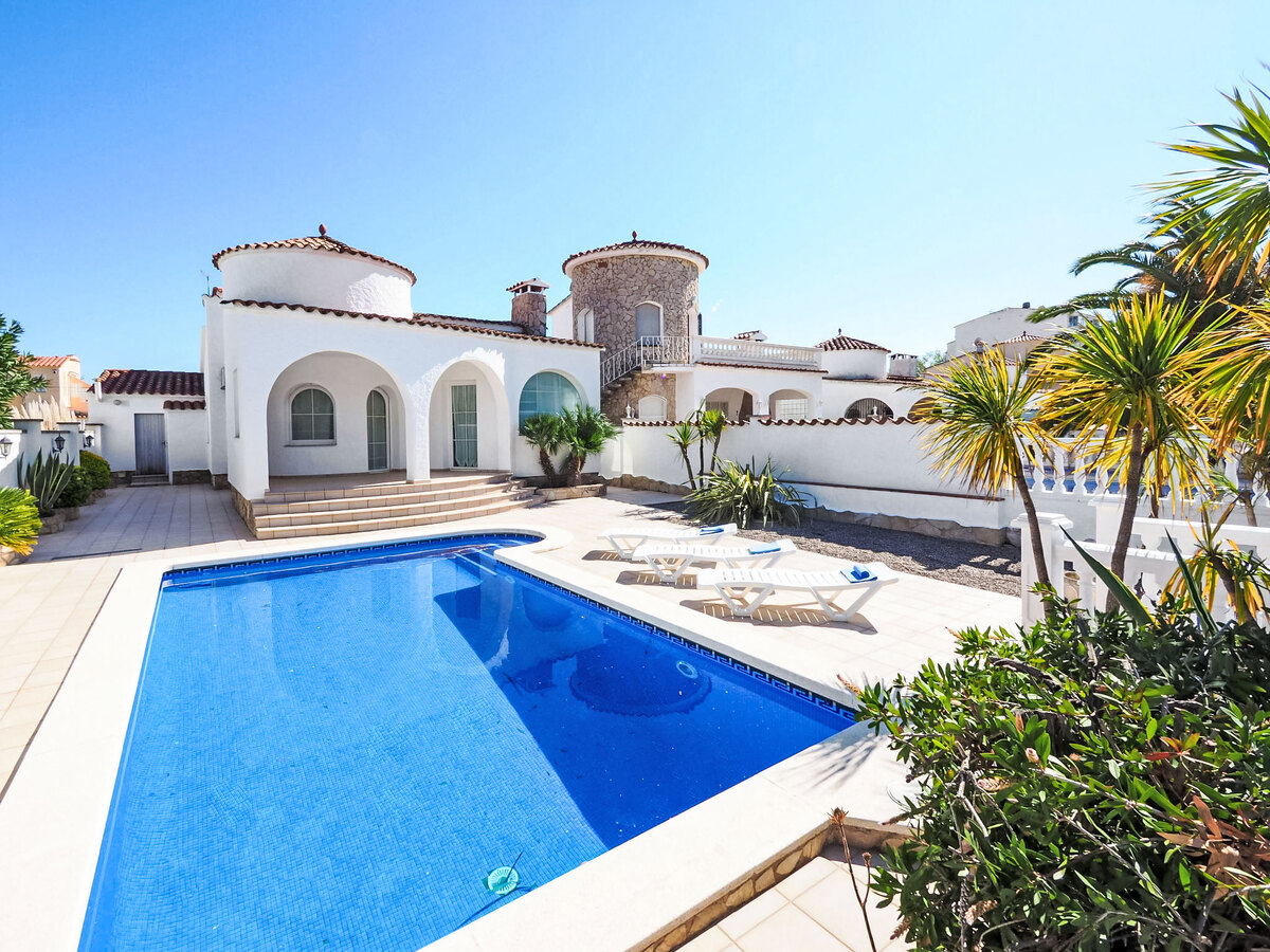 Maison Francoli avec piscine et amarrage privé - Photo 1