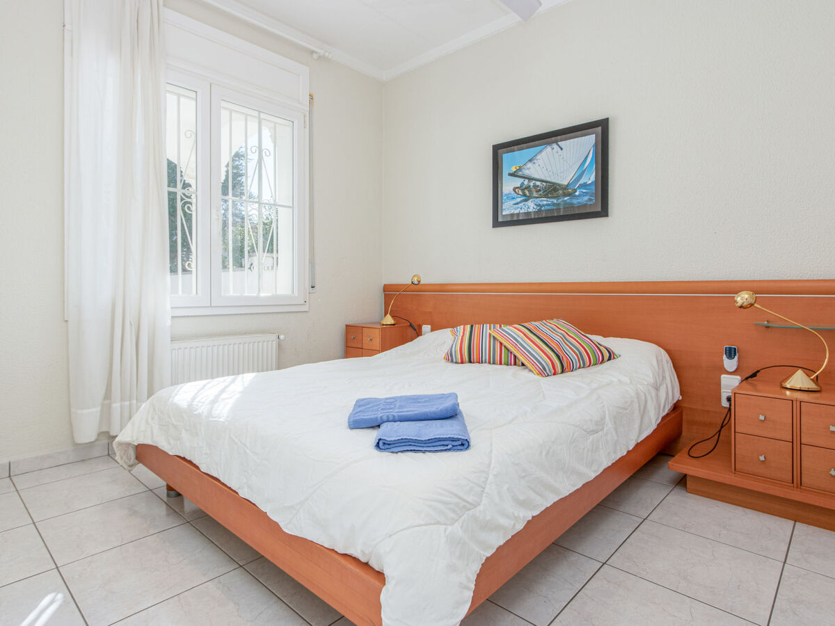 Maison Francoli avec piscine et amarrage privé - Photo 4