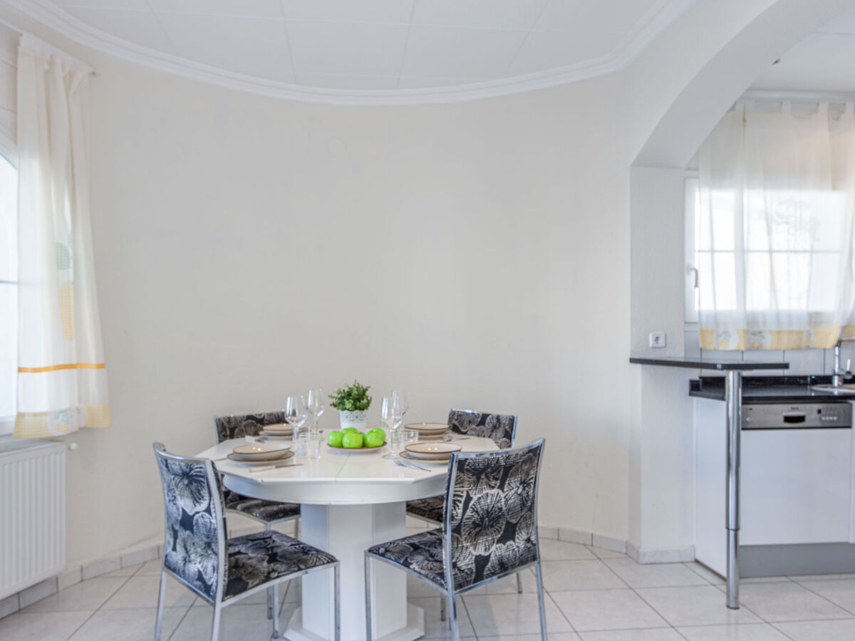 Maison Francoli avec piscine et amarrage privé - Photo 11