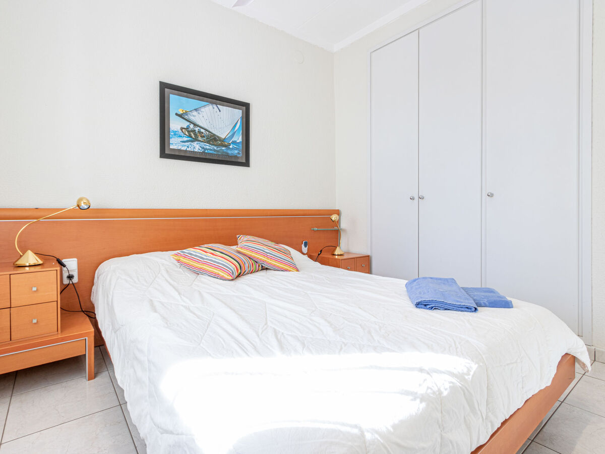Maison Francoli avec piscine et amarrage privé - Photo 14
