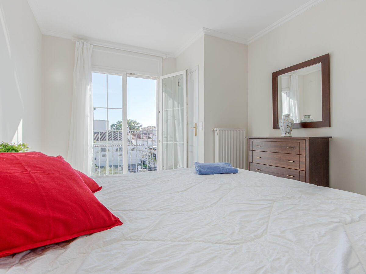 Maison Francoli avec piscine et amarrage privé - Photo 18