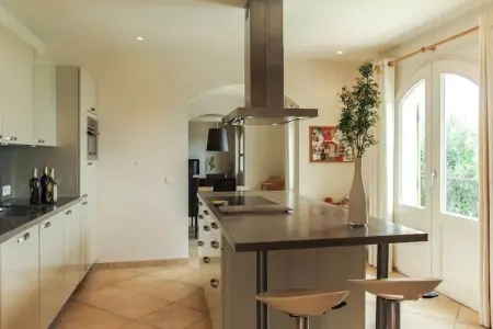 Villa Panoramique à Cabris, piscine 12x6m et terrain de pétanque : photo 15