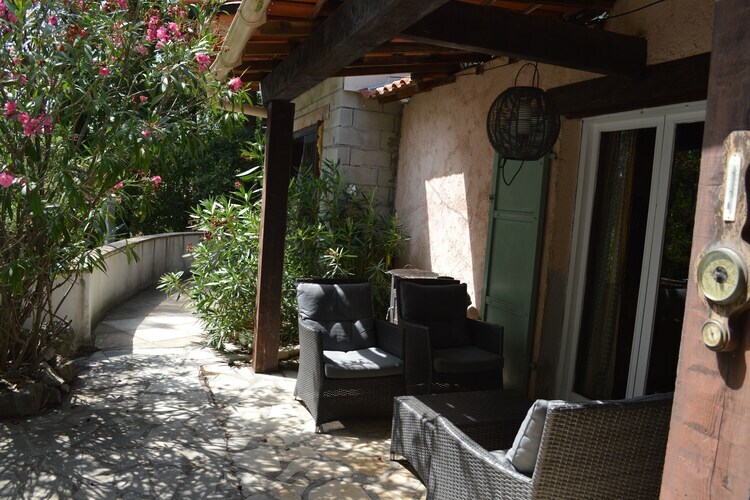 Jonila – Maison Fayence piscine privée 6 pers. - Photo 13
