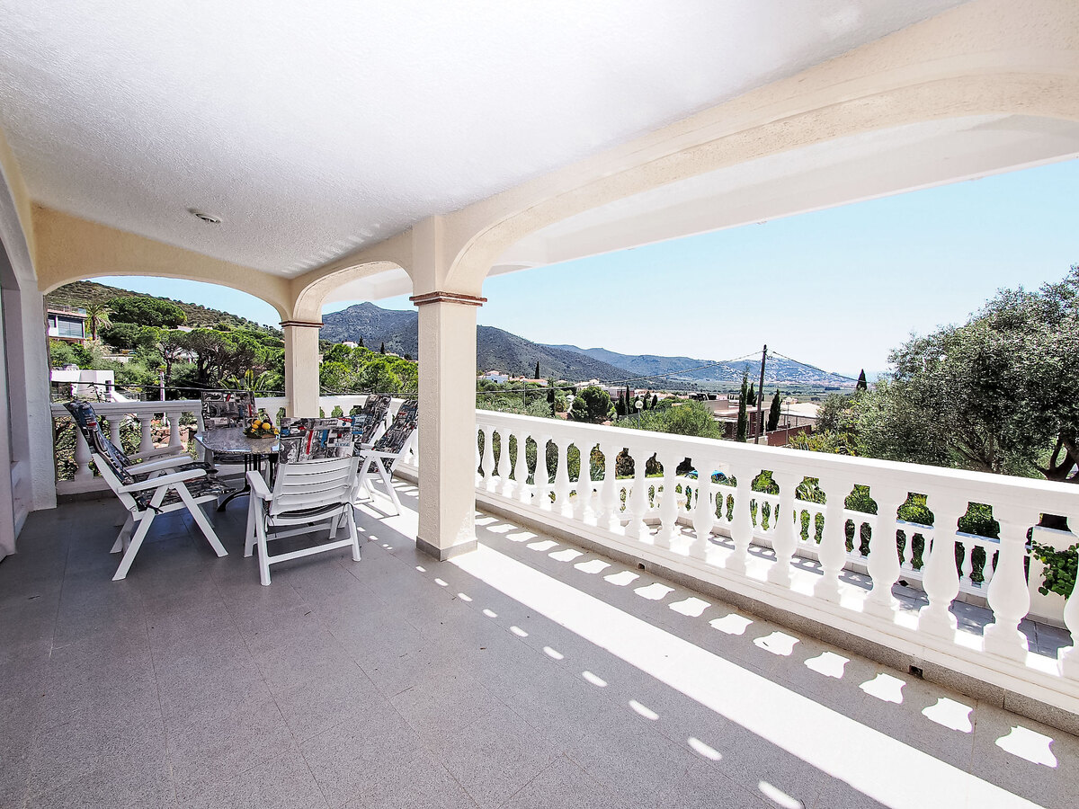 Villa Bilbao 250m² avec piscine à Roses - Photo 2