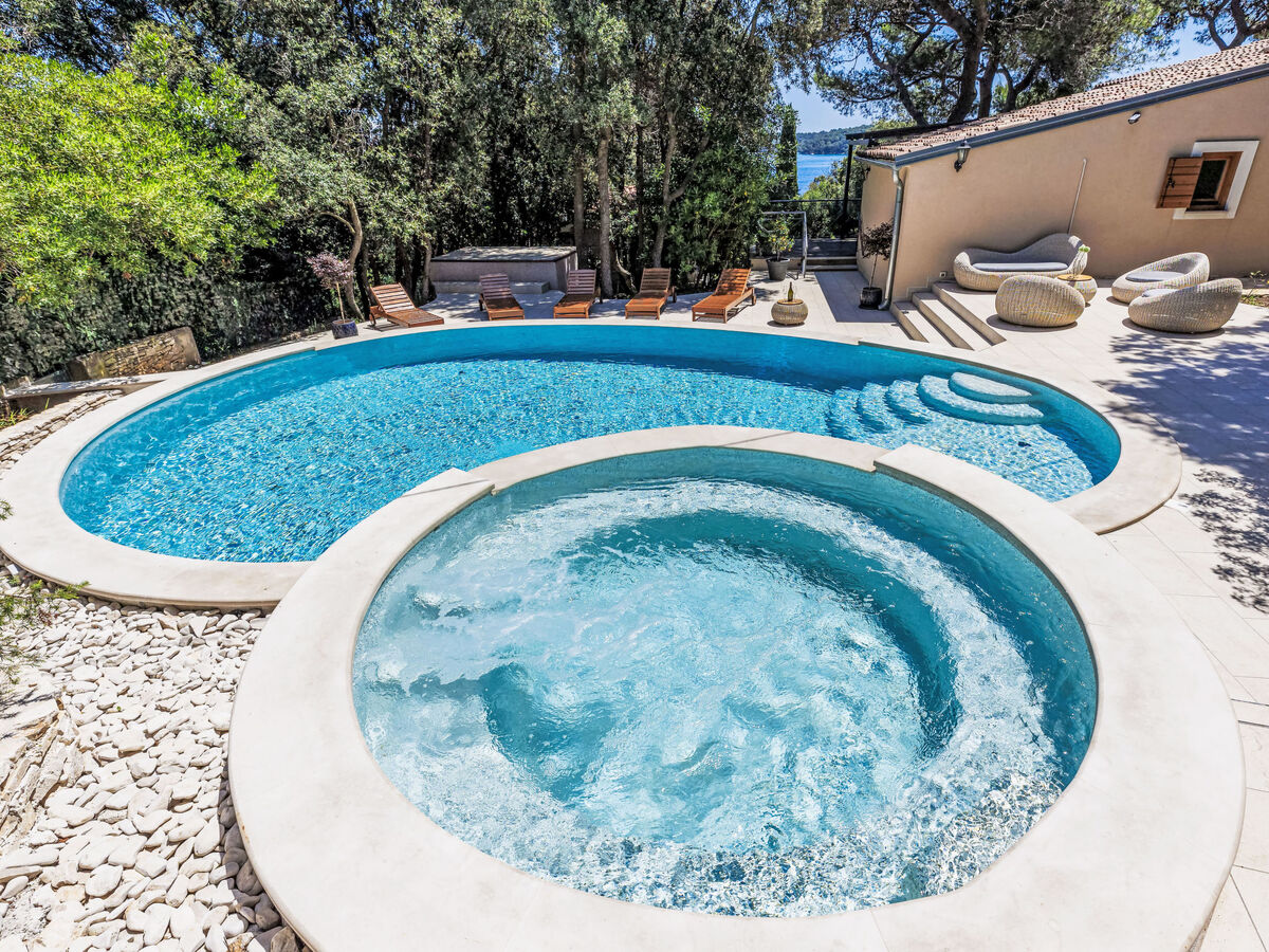 Villa Verudela - 6 chambres, piscine et plage à 50 m - Photo 9