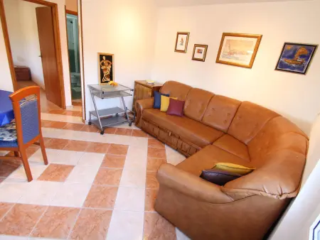 Maison Ratimir à 20 m de la mer, Šolta : photo 6