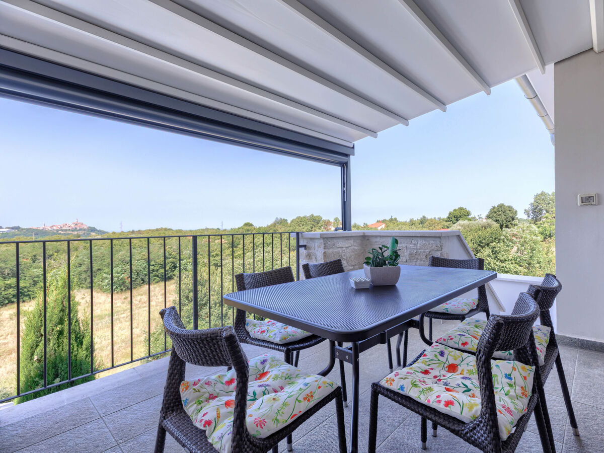 Diana, maison mitoyenne à Buje avec piscine - Photo 2
