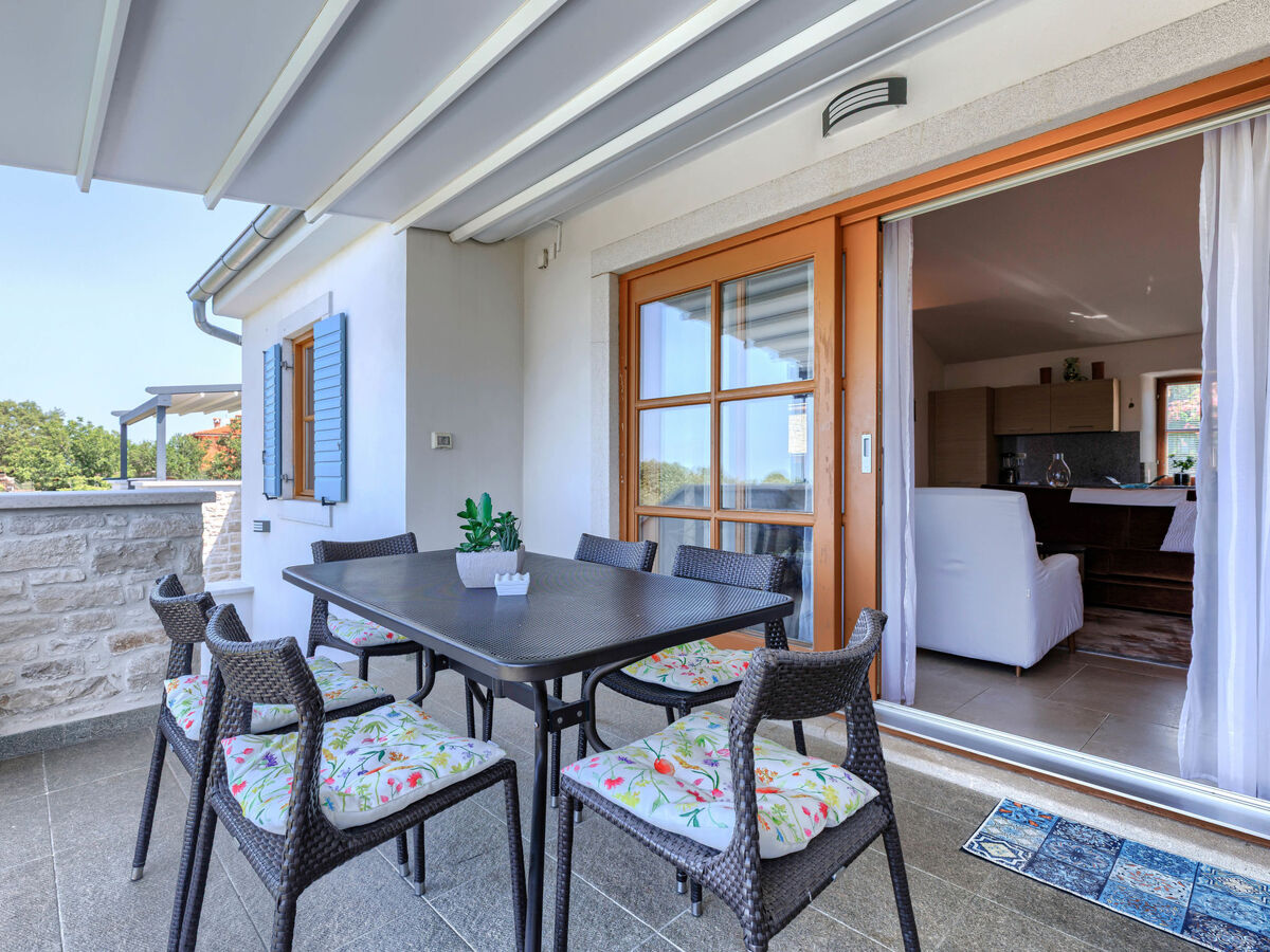 Diana, maison mitoyenne à Buje avec piscine - Photo 16