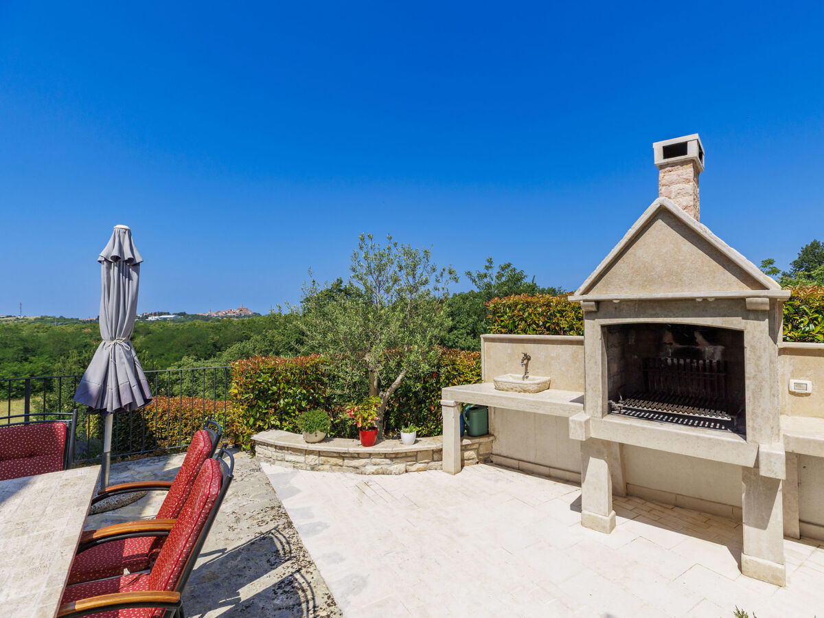 Diana, maison mitoyenne à Buje avec piscine - Photo 18
