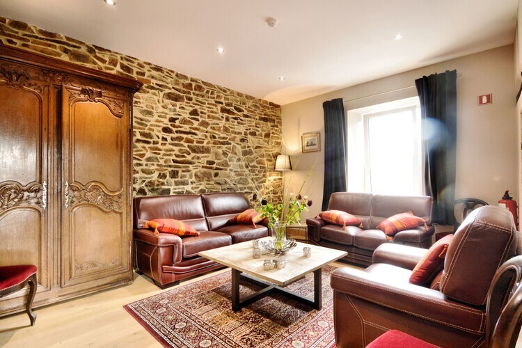 Pays des Sources : maison 8 chambres avec piscine couverte - Photo 3