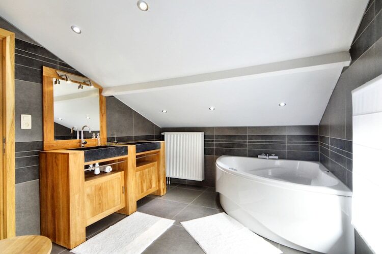 Pays des Sources : maison 8 chambres avec piscine couverte - Photo 30